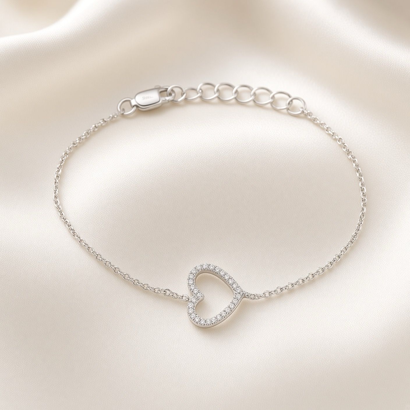 14K W/G Sideways Diamond Heart Cutout Bracelet