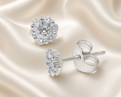 14K W/G Diamond Floral Stud Earrings, D: 0.29ct