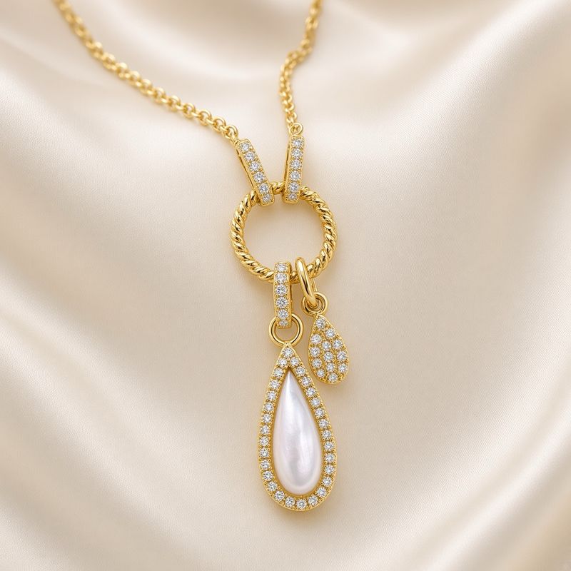 Mother of Pearl Halo Necklace