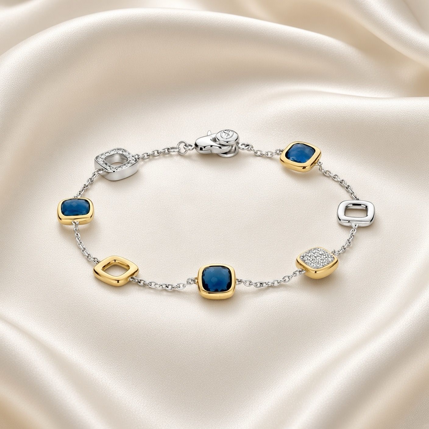 23080DB- Blue Cushion Charm Bracelet