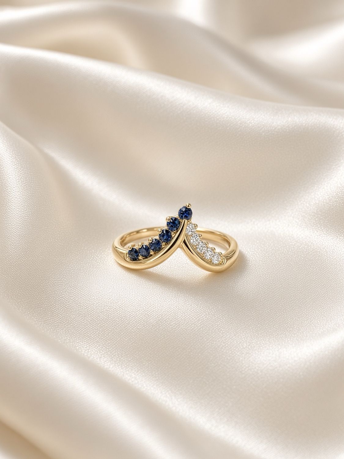 Sapphire &amp; Diamond V-Ring