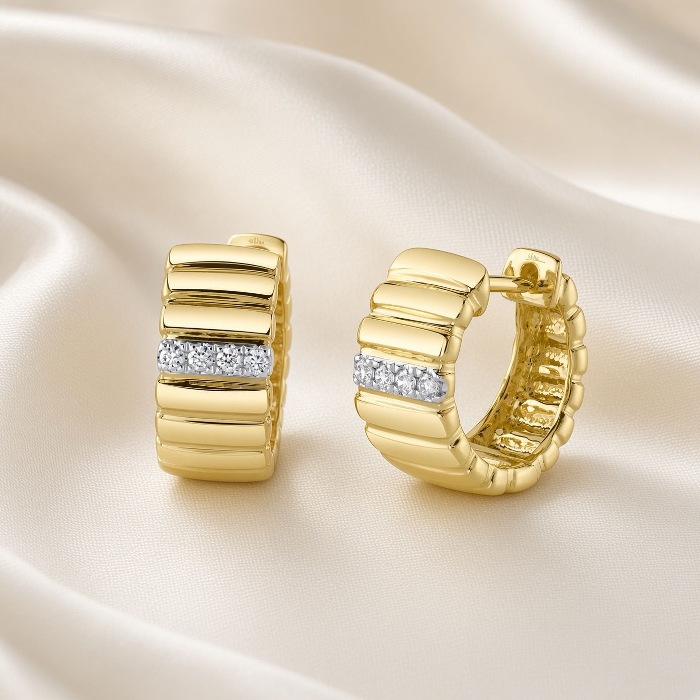 14K Y/G Diamond Geo Cut Hopp Earrings, D: 0.10ct