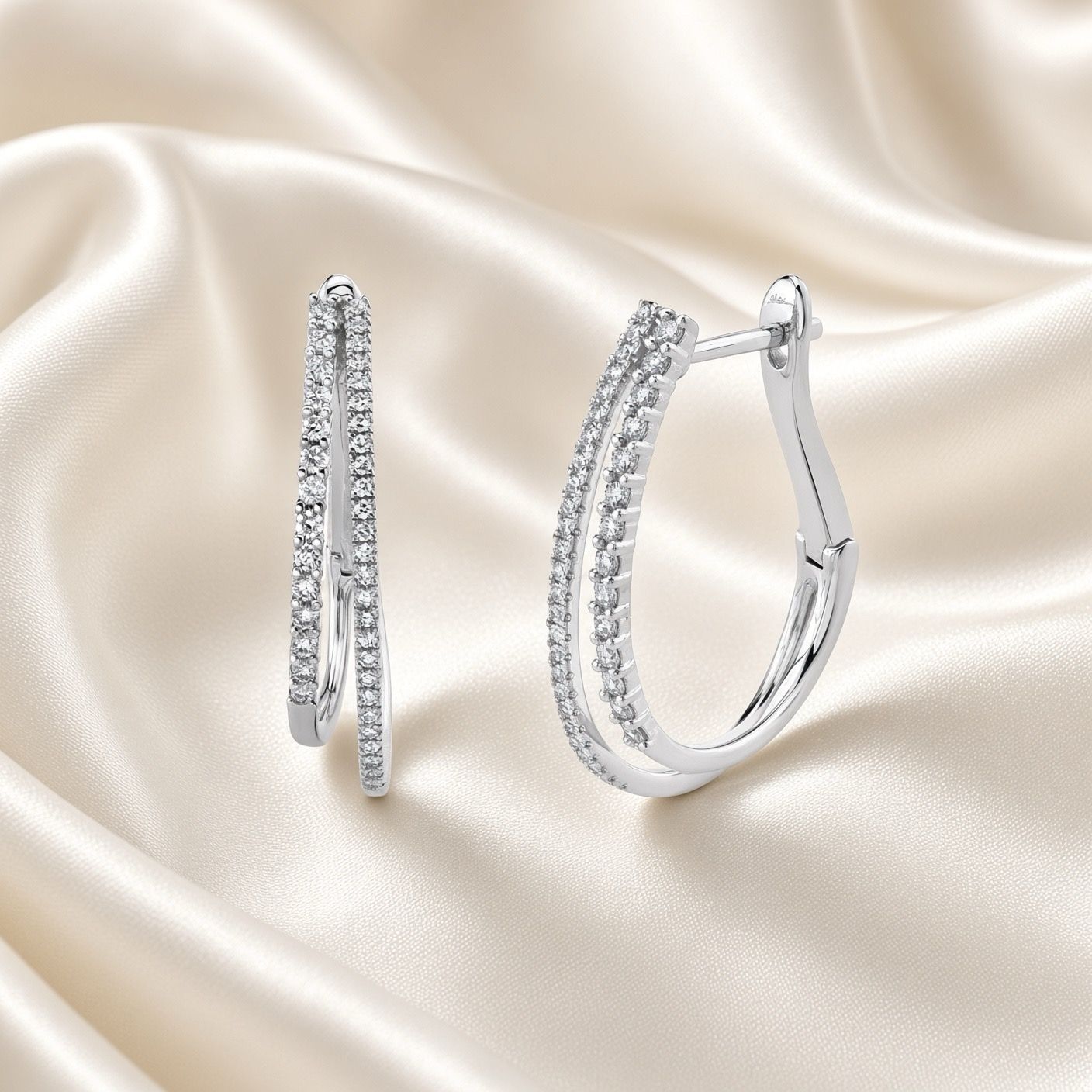 14k W/G Diamond Hoop Earrings, D: 0.44ct