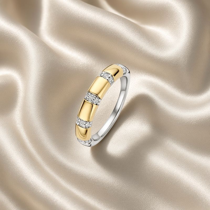 12417ZY/54- Yellow Plated Vintage Zirconia Ring