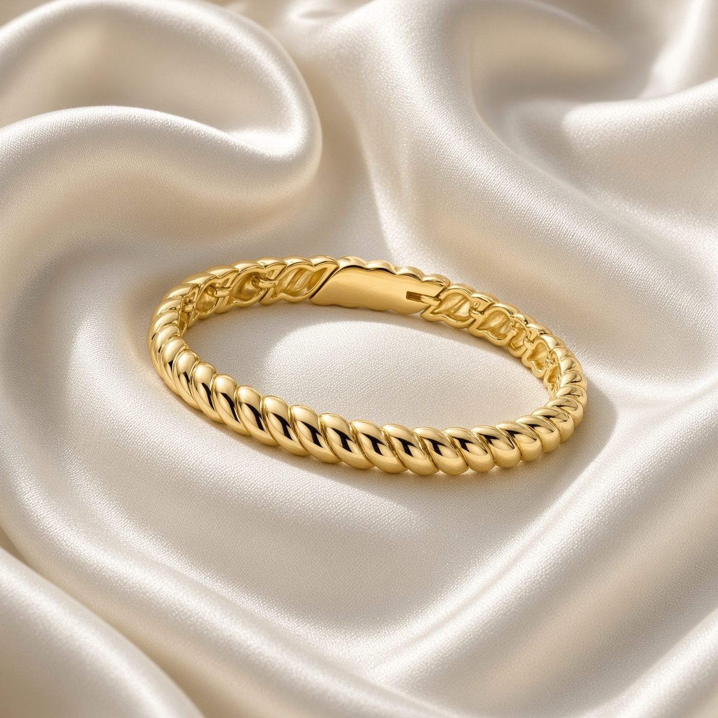 23095SY- Y/G Plated Vintage Ribbed Bangle