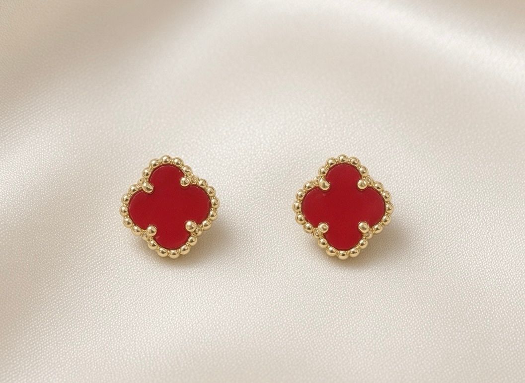 Sardonyx Clover Earrings
