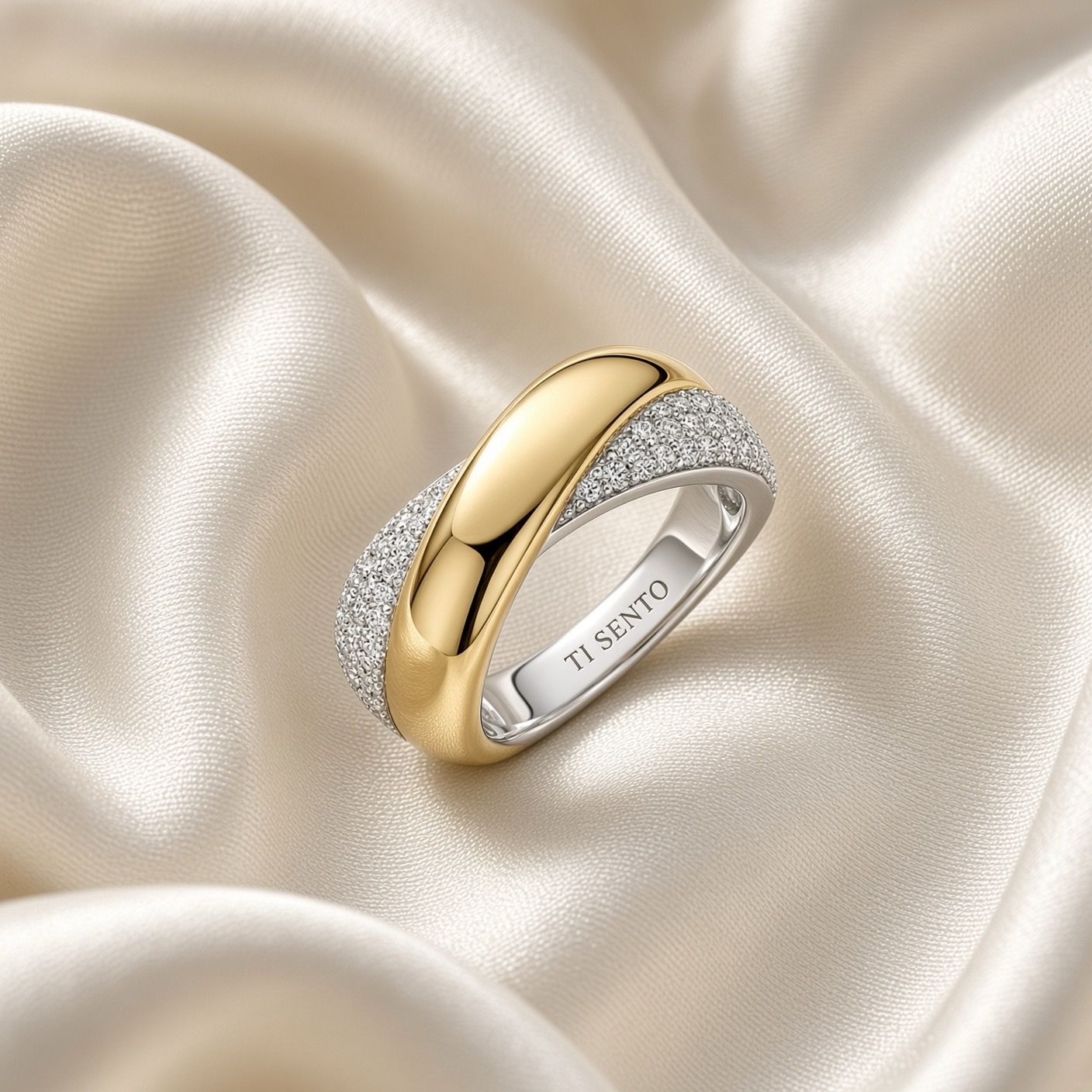 12404ZY/56 - Bold Zirconia Crossover Ring