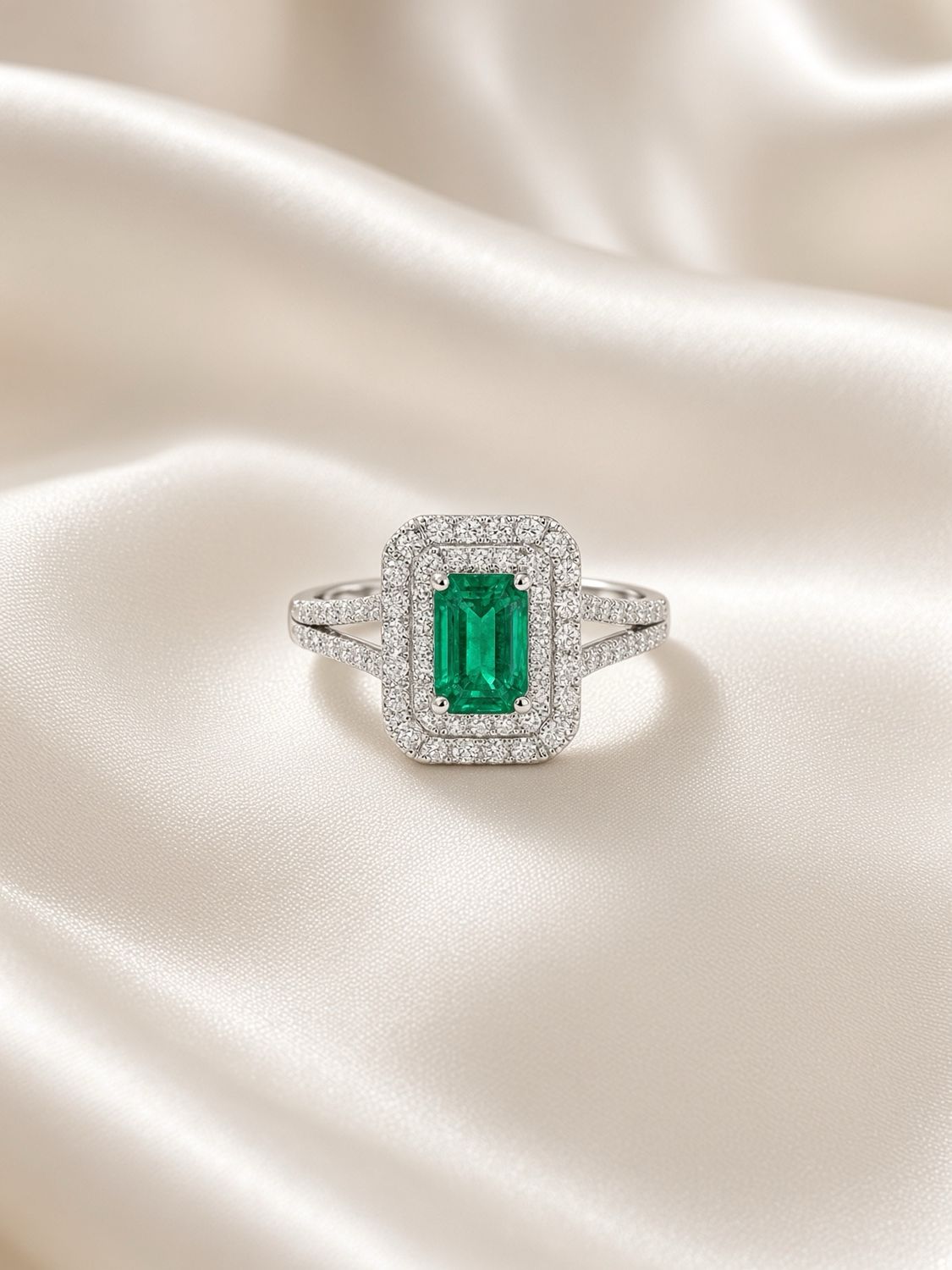 Emerald &amp; Diamond Split Shank Ring