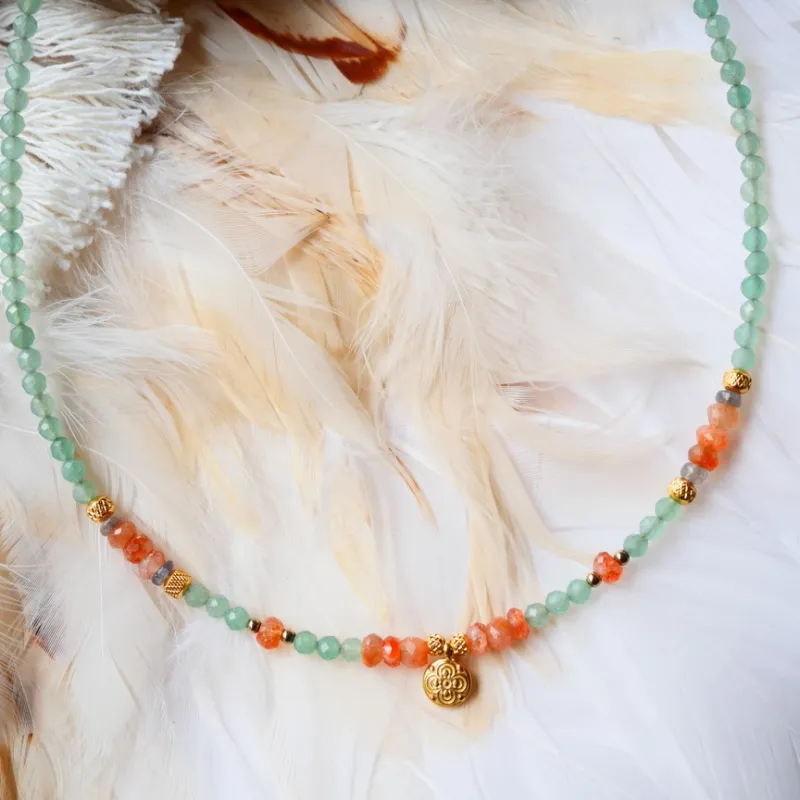 Collier en aventurine et pierre de soleil