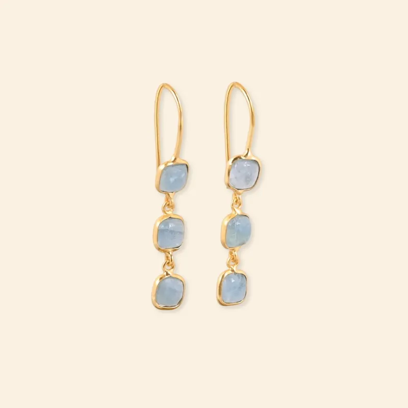 Boucles d’oreilles Apatite bleue – Plaqué Or 18 carats