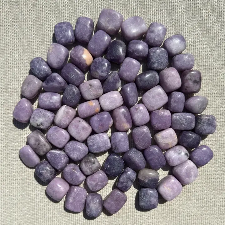 Lépidolite du Brésil – Pierre roulée Lépidolite du Brésil – Pierre roulée