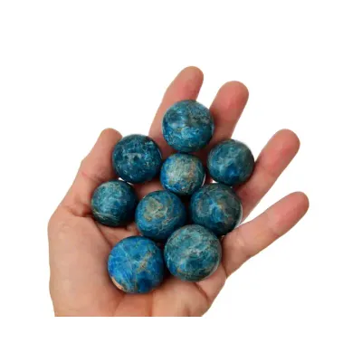 Apatite bleue de Madagascar – Pierre roulée Apatite bleue de Madagascar – Pierre roulée