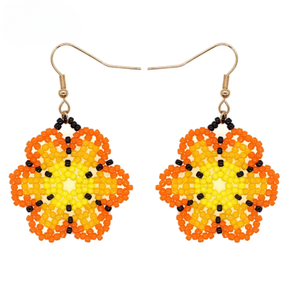 Boucles d&#39;oreilles pendantes Perlées Florales fait main
