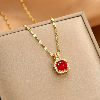 Collier en acier inoxydable serti de Zircon doré MN6