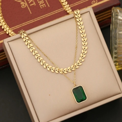 Collier double rang cristal vert émeraude en acier inoxydable doré à l&#39;or fin 18 carats