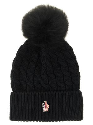 Wool hat with pom-pom