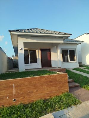 L. 3,800,000 CASA EN RESIDENCIAL ALTOS DE VALENCIA