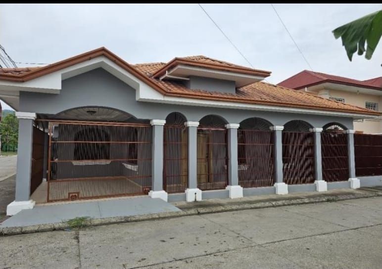 L2,600,000 RESIDENCIAL VILLAS BELINDA, CASA DE ESQUINA