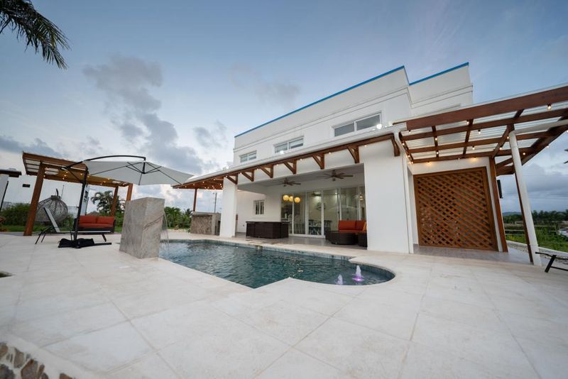 Casa Azul en San Juan del Mar, Tela.