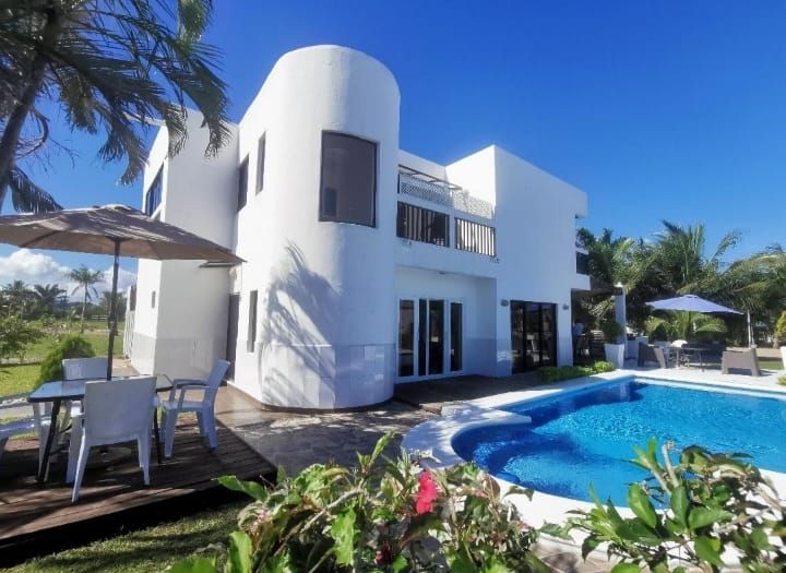 Casa Ariel en San Juan del Mar, Tela.