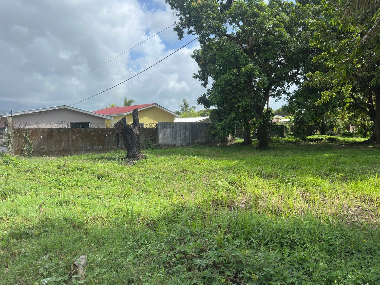 Terrenos en Barrio El Paraíso, Tela I $35,000