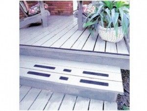 SAFETY TREAD