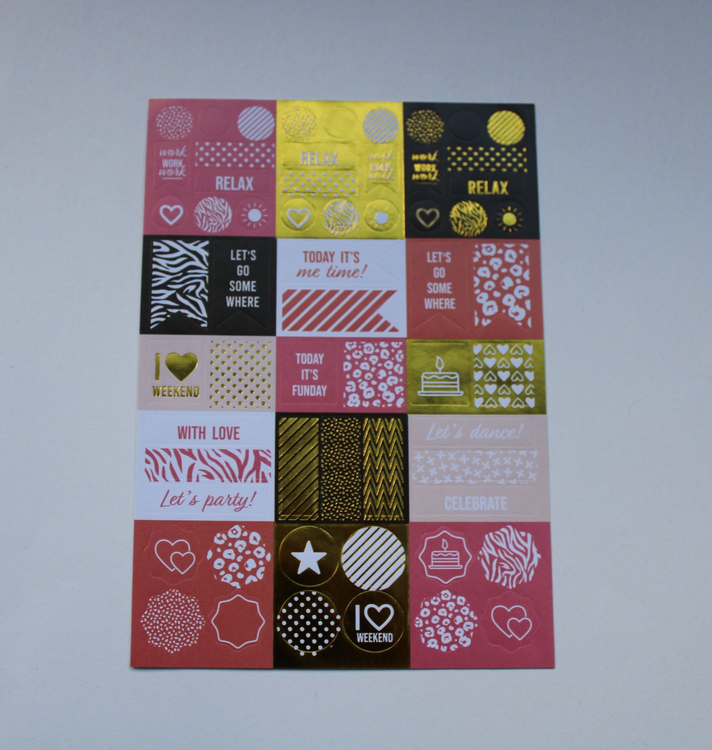 Sheet met stickers in diverse vormen