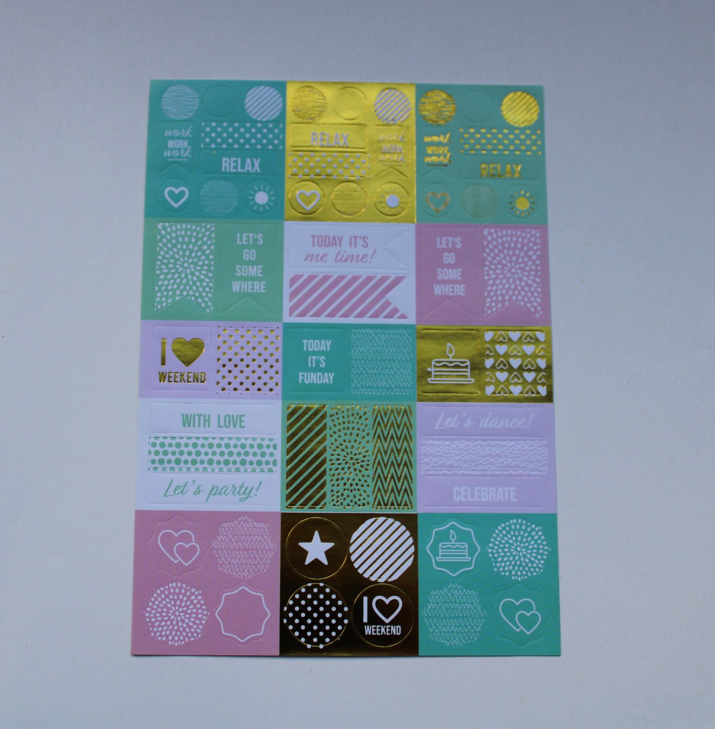 Sheet met stickers in diverse vormen