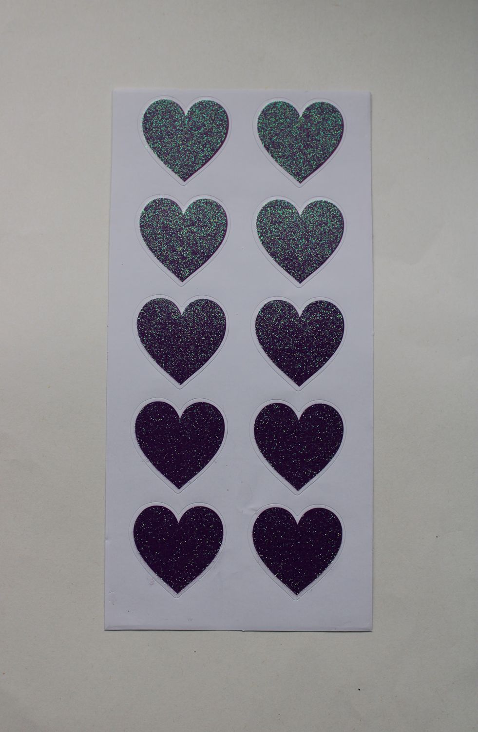 Stickersheet met paarse glitter harten
