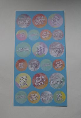 Stickersheet met ronde inspirerende quotes