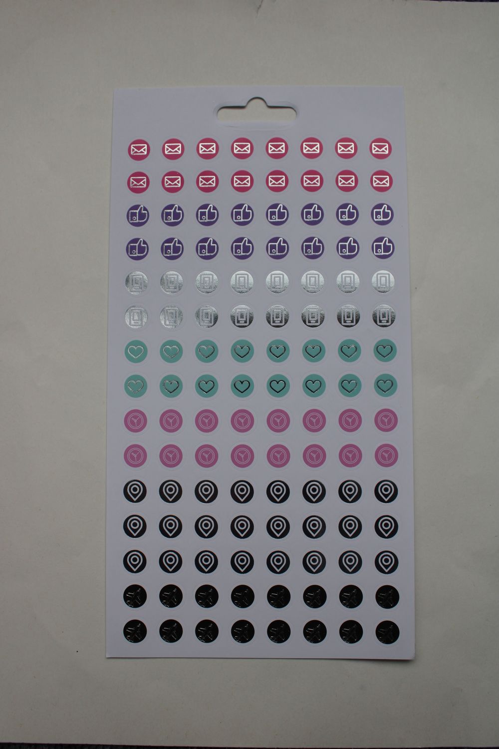 Sheet met kleine ronde stickers