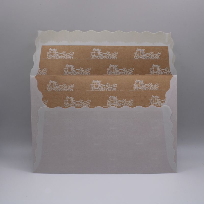 Envelop met oranje binnenkant