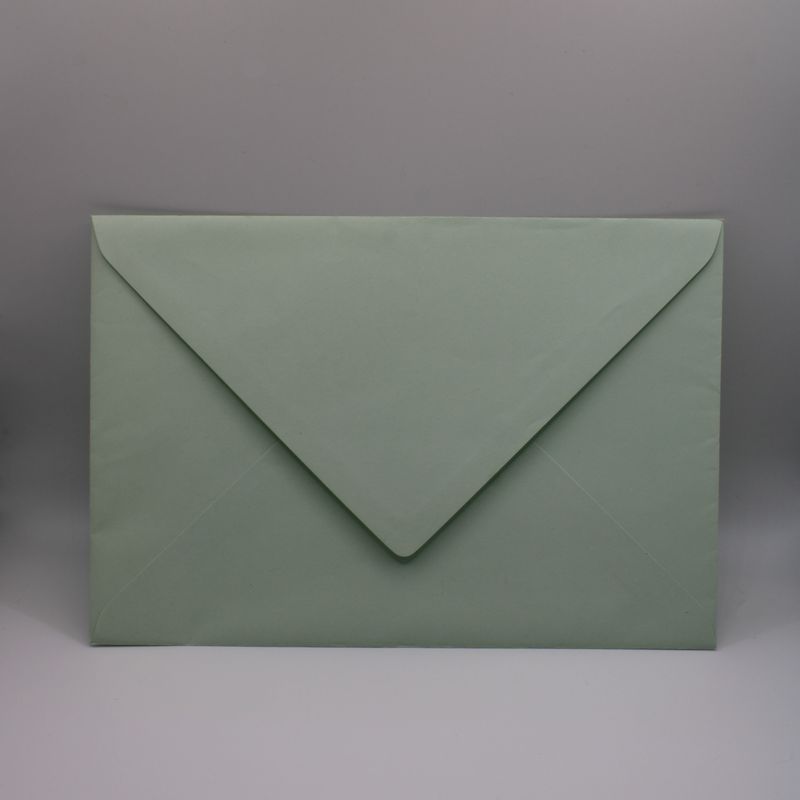 Lichtgroene envelop