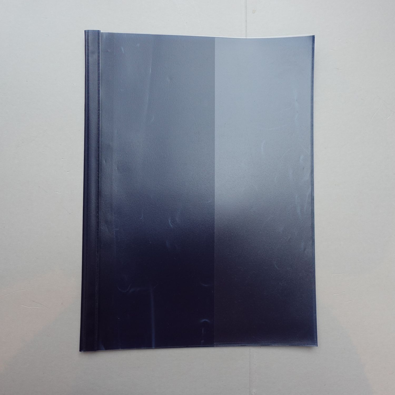 Blauwe plastic vouwmap