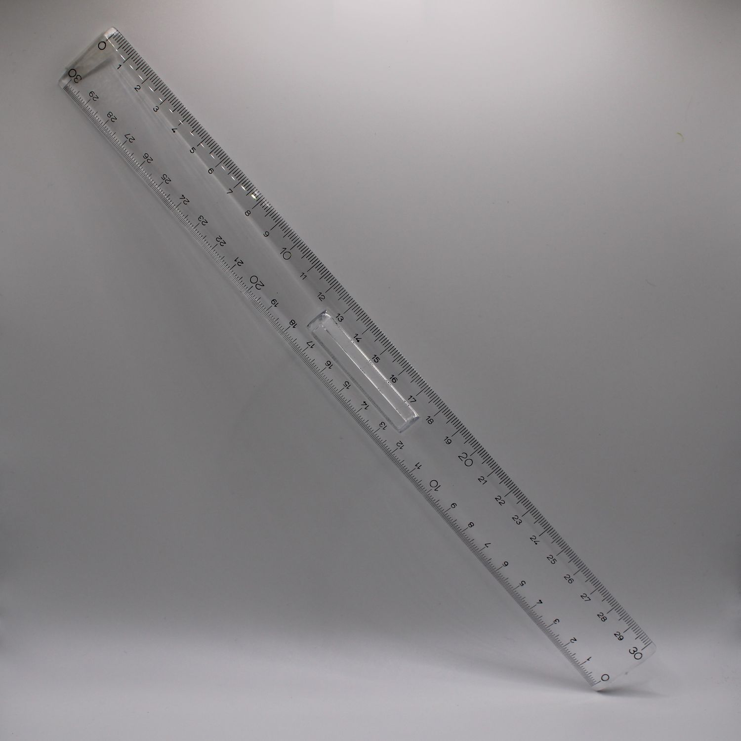Lat 30 cm
