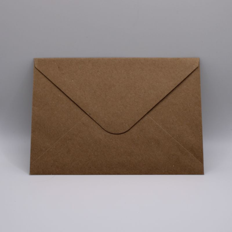 Bruine C6 envelop