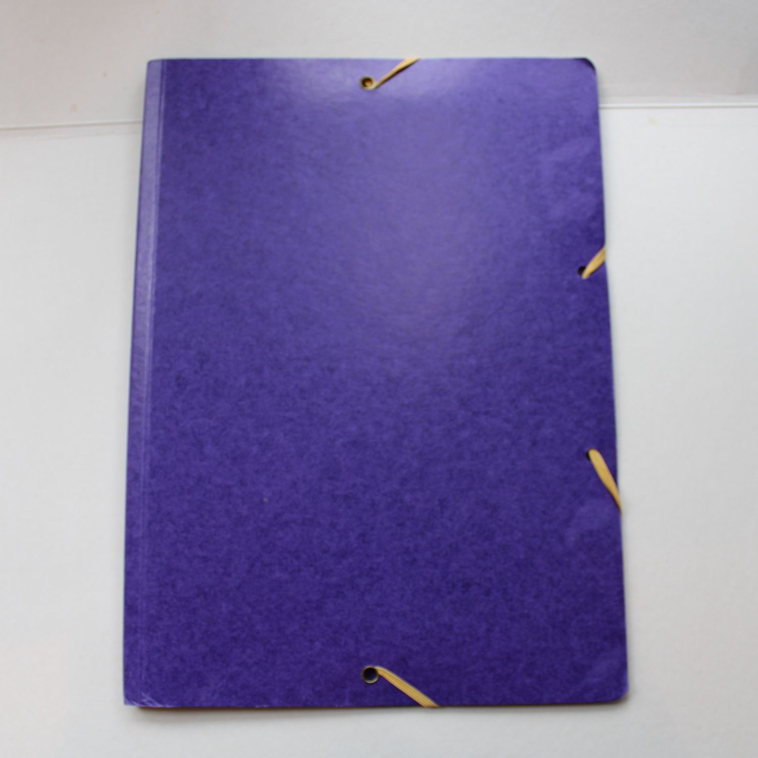Paarse elastomap A4