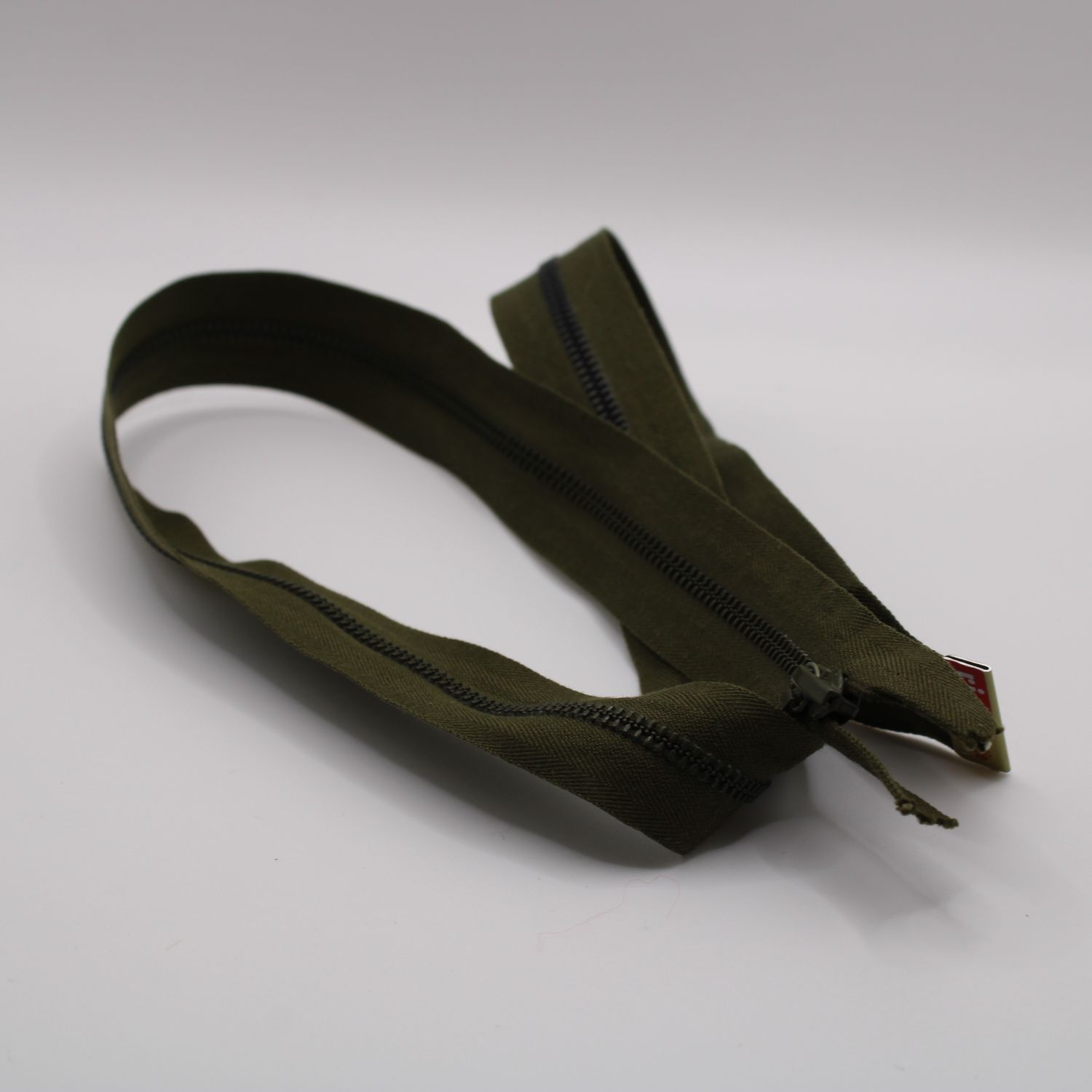 Kakigroene rits 59 cm