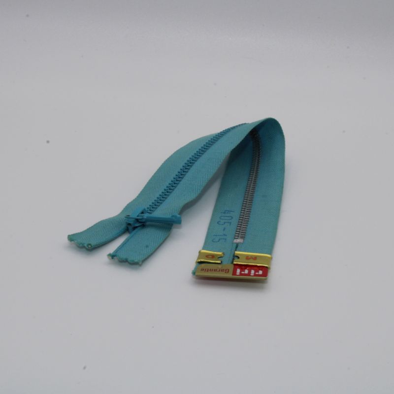 Lichtblauwe rits 15 cm