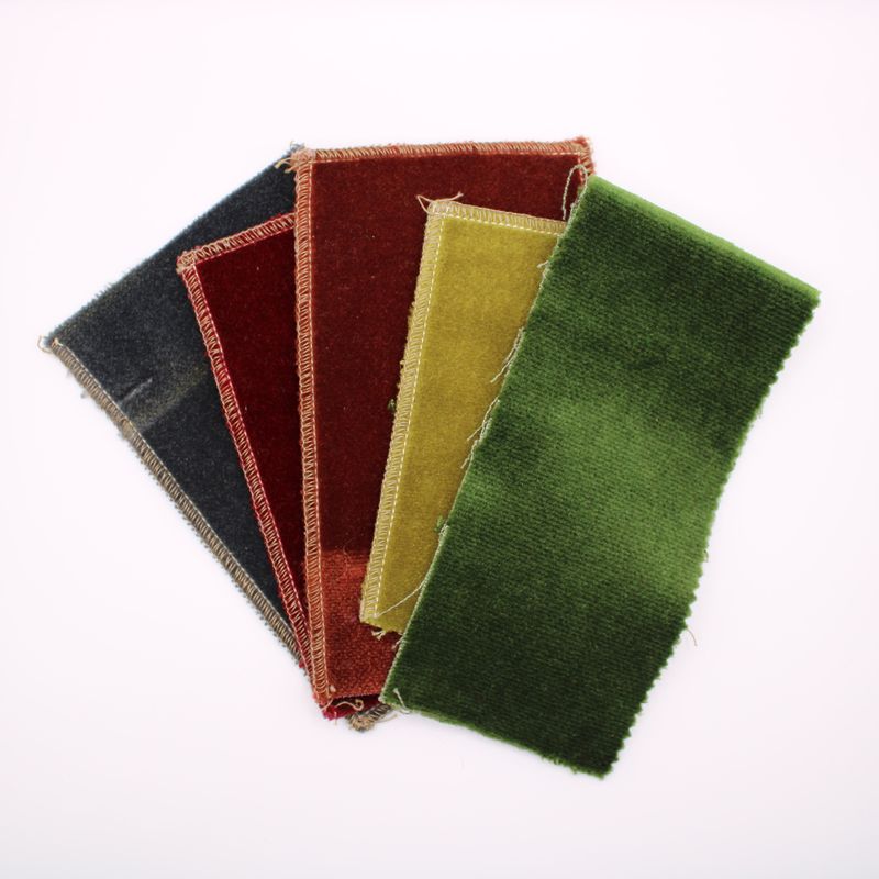 Kleine lapjes stof in 5 kleuren