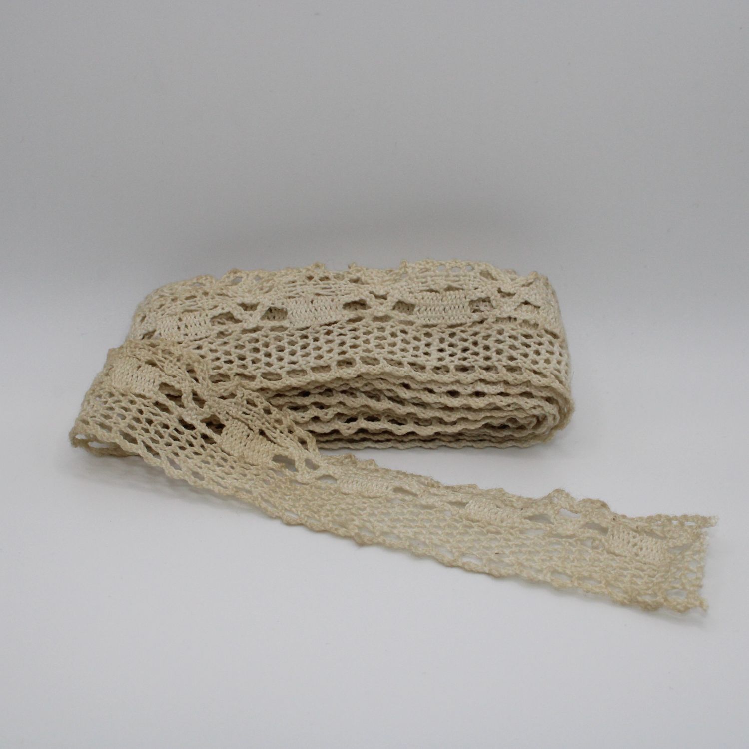 Beige lint met kant - 180 cm