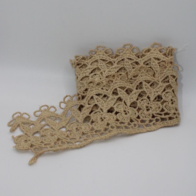 Beige lint met kant - 90 cm