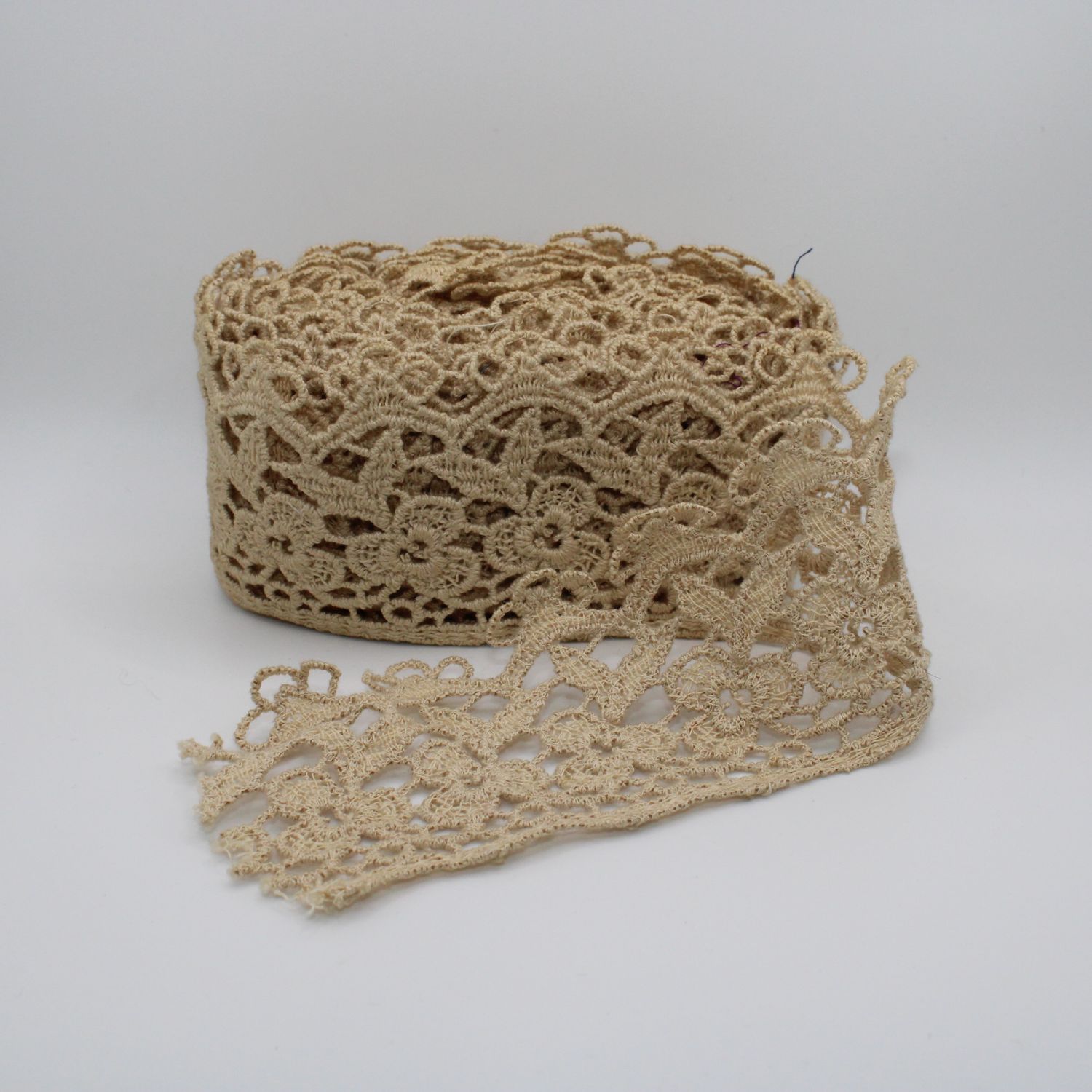 Beige lint met kant - prijs per 20 cm