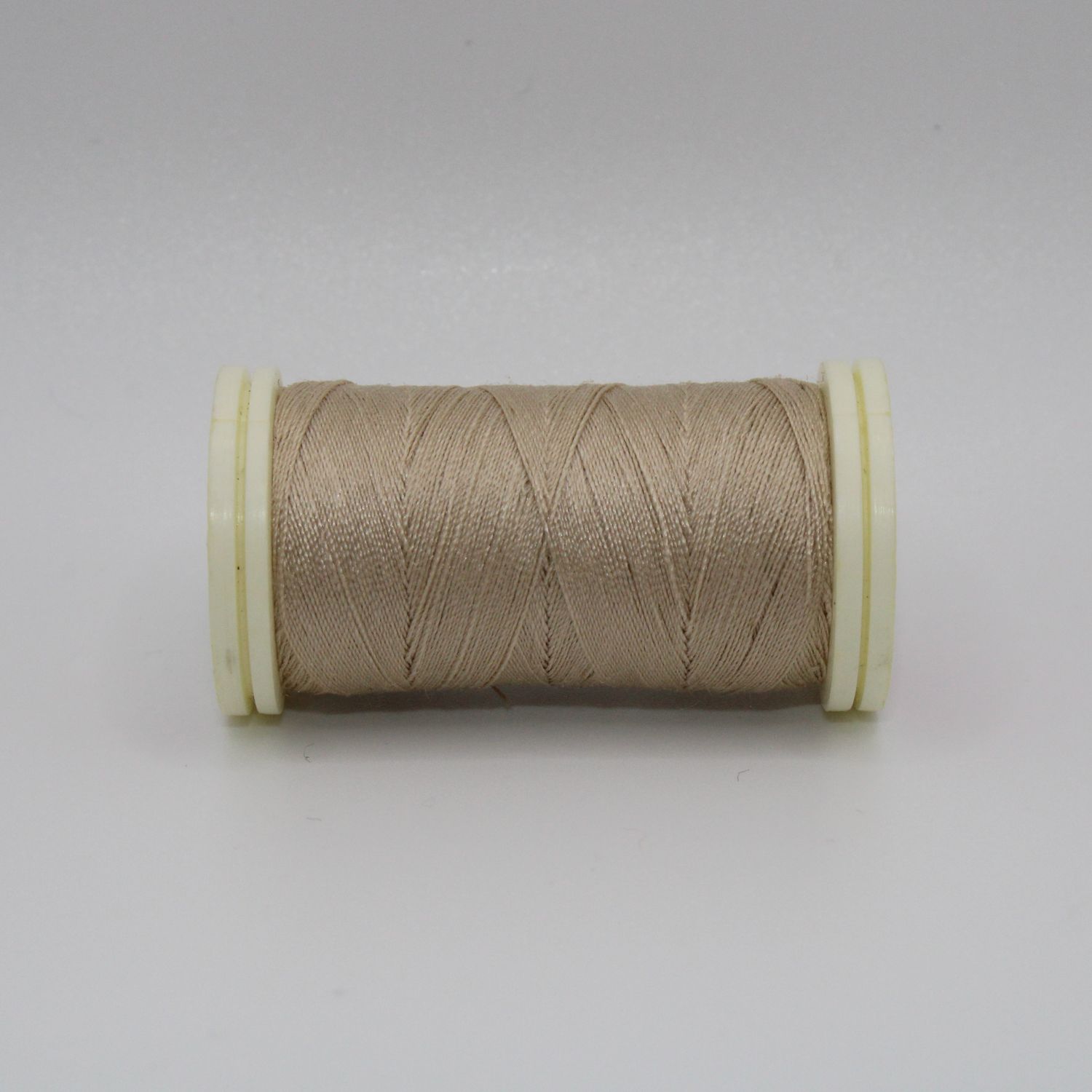 Beige garen