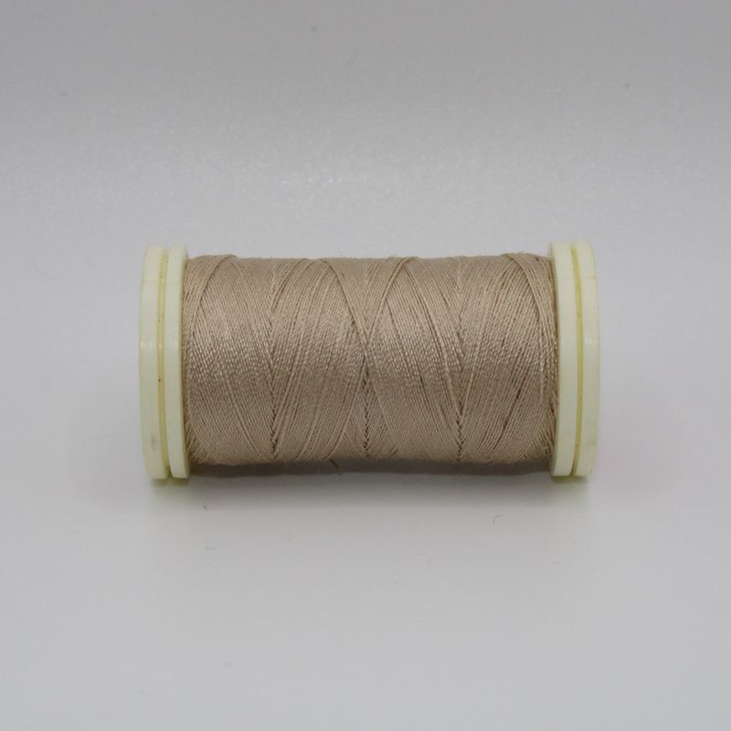 Beige garen
