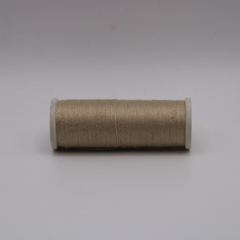 Beige garen