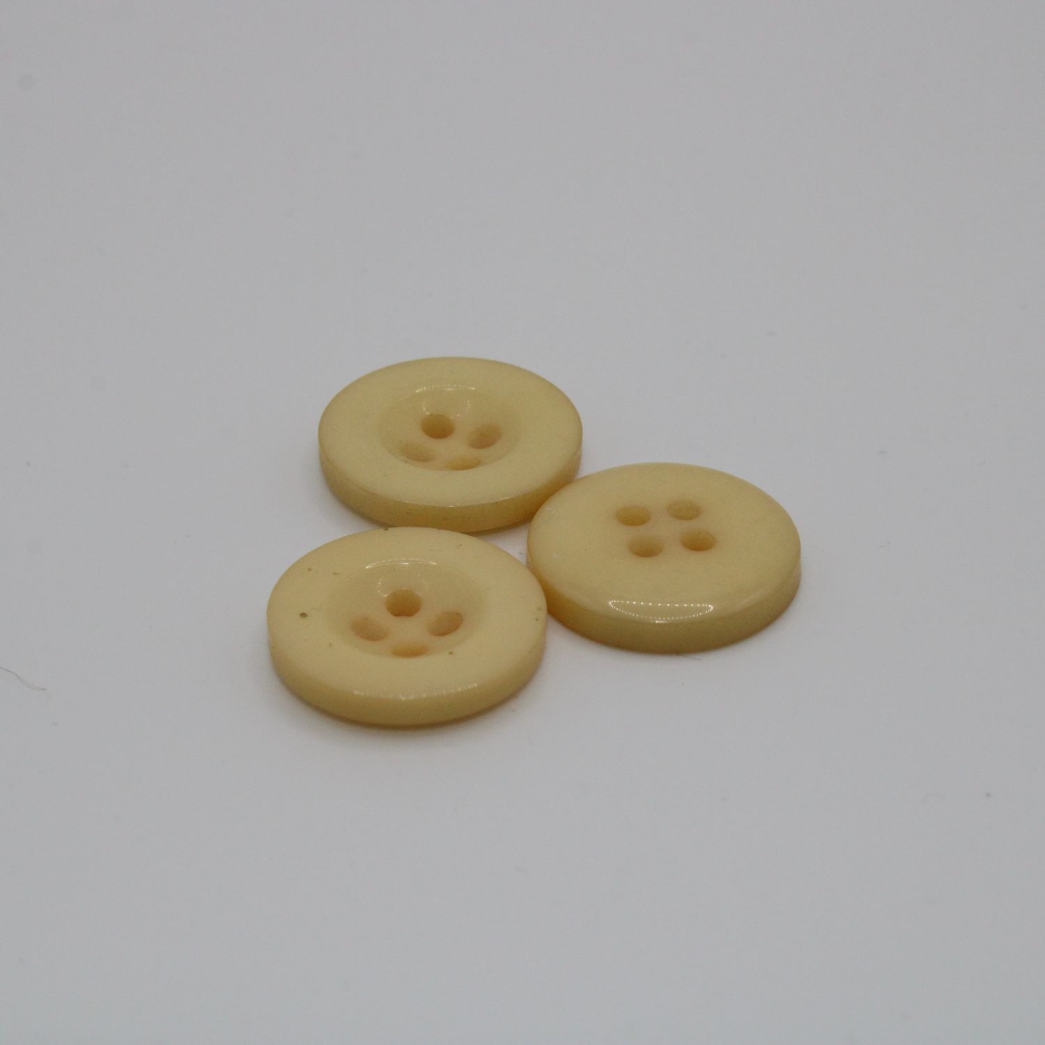 Set van 3 gele knopen