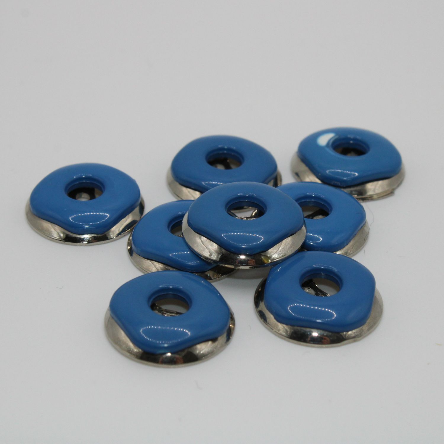 Set van 8 blauwe knopen