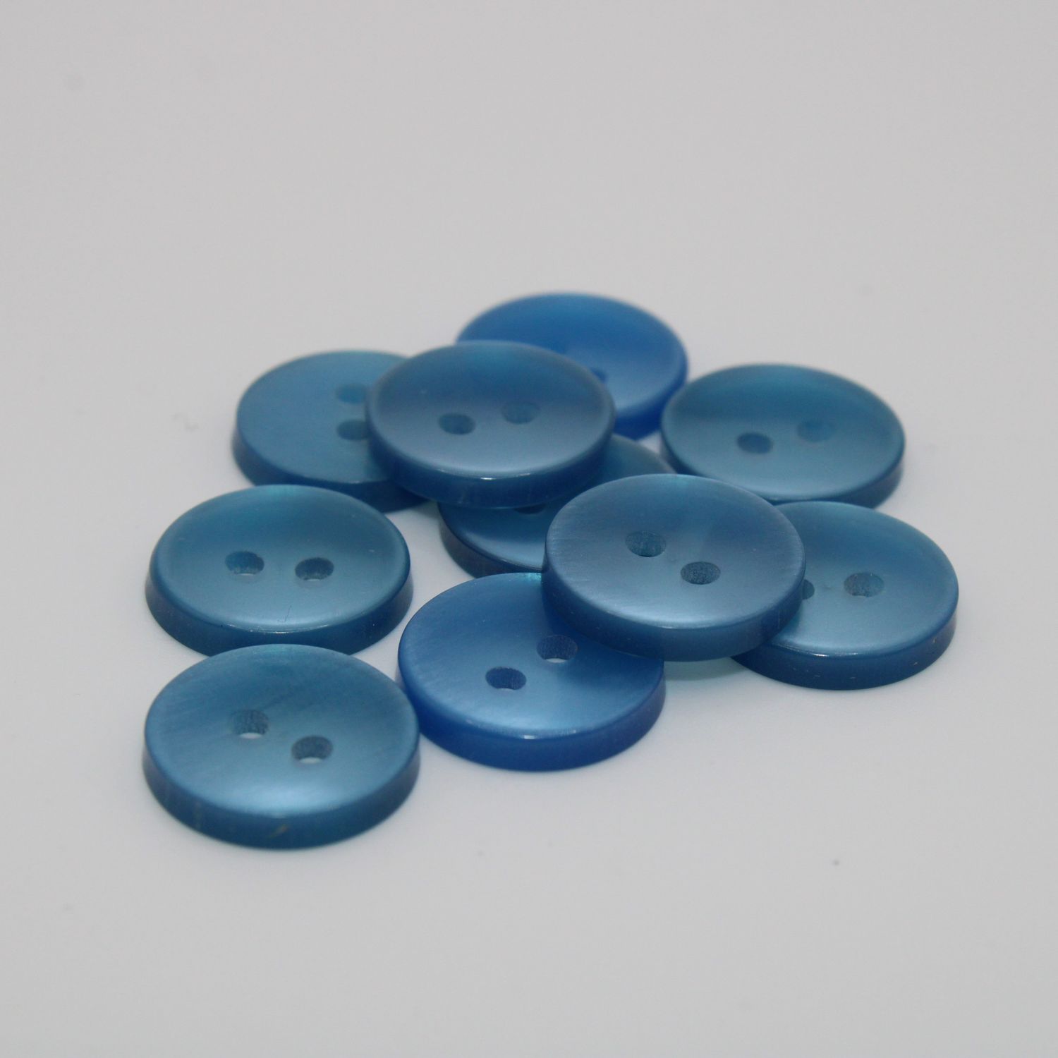 Set van 10 blauwe knopen
