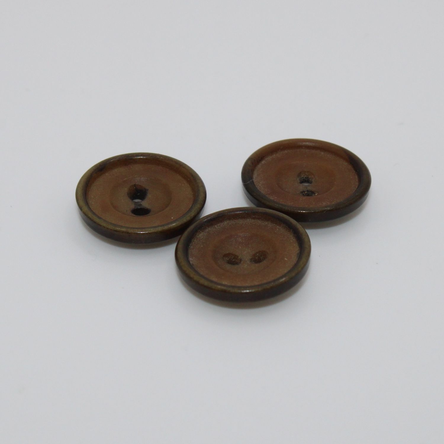Set van 3 bruine knopen